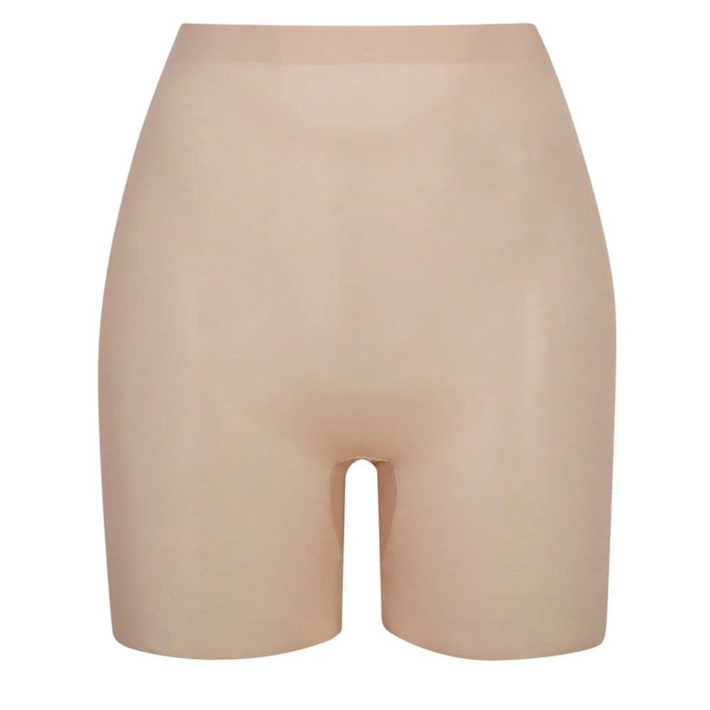 NWT SKIMS Sheer Sculpt Low Back Short in Clay- Size XS